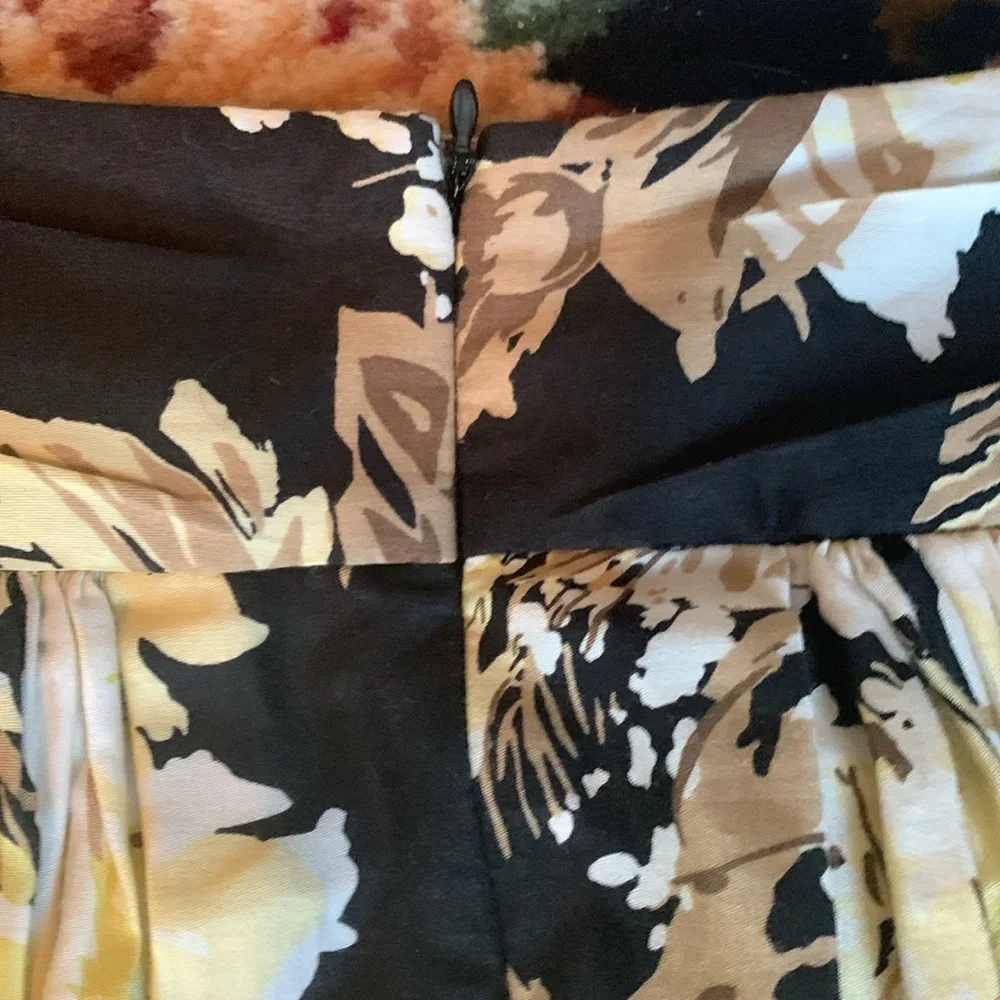 Ann Taylor Loft pleated‎ rayon blend floral dress. Worn maybe twice
